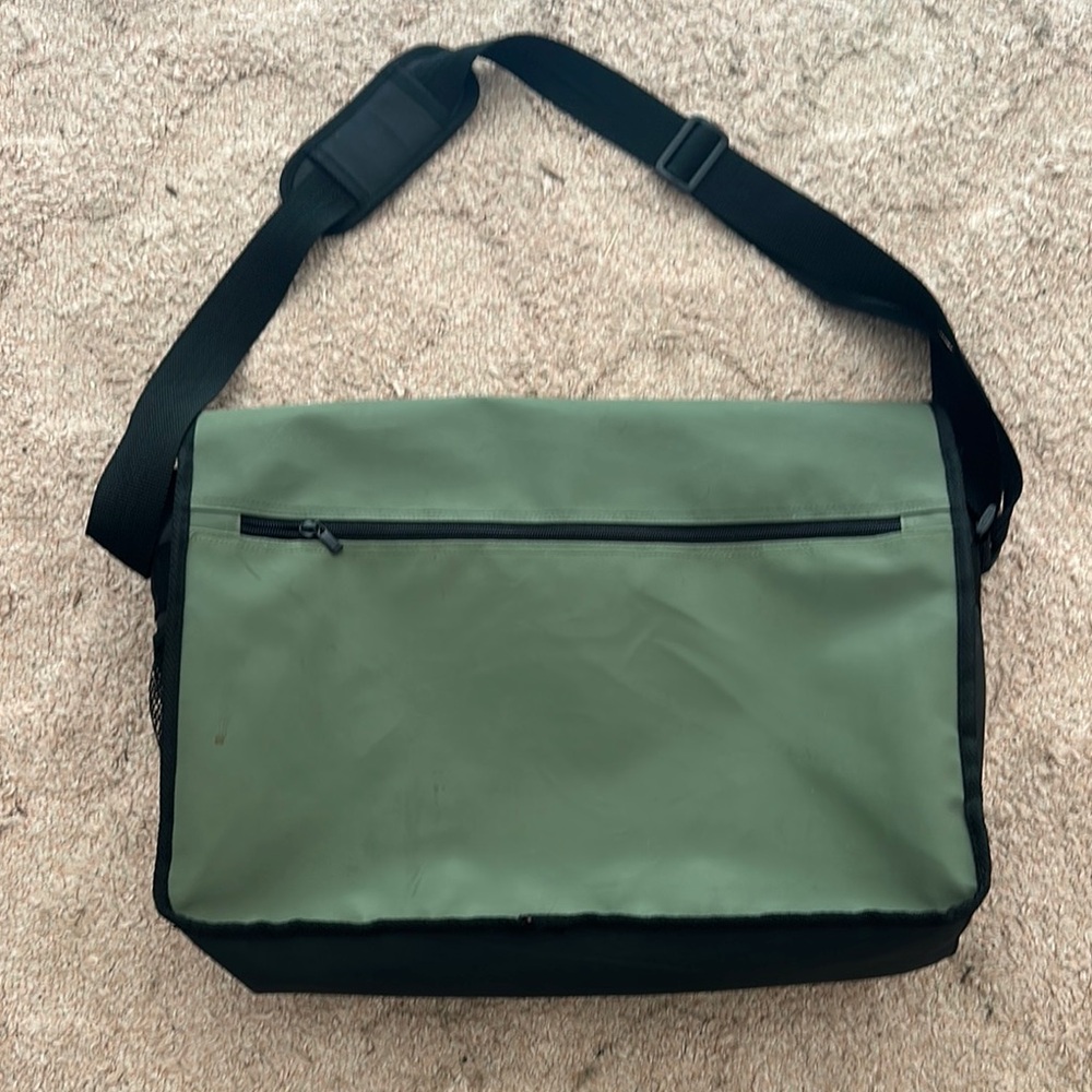 Hugo Boss Olive Green & Black Messenger Bag Laptop Crossbody Satchel - Picture 5 of 7